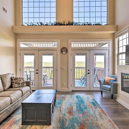 Appartamento Luxe Branson Retreat With Mtn Views And Pool Access! Esterno foto