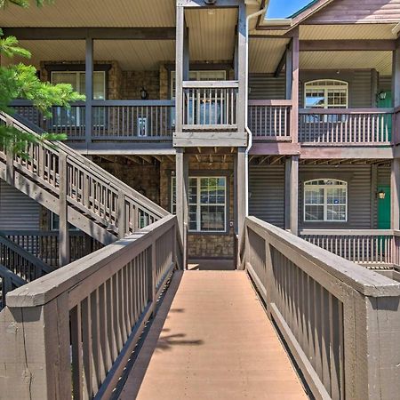 Appartamento Luxe Branson Retreat With Mtn Views And Pool Access! Esterno foto