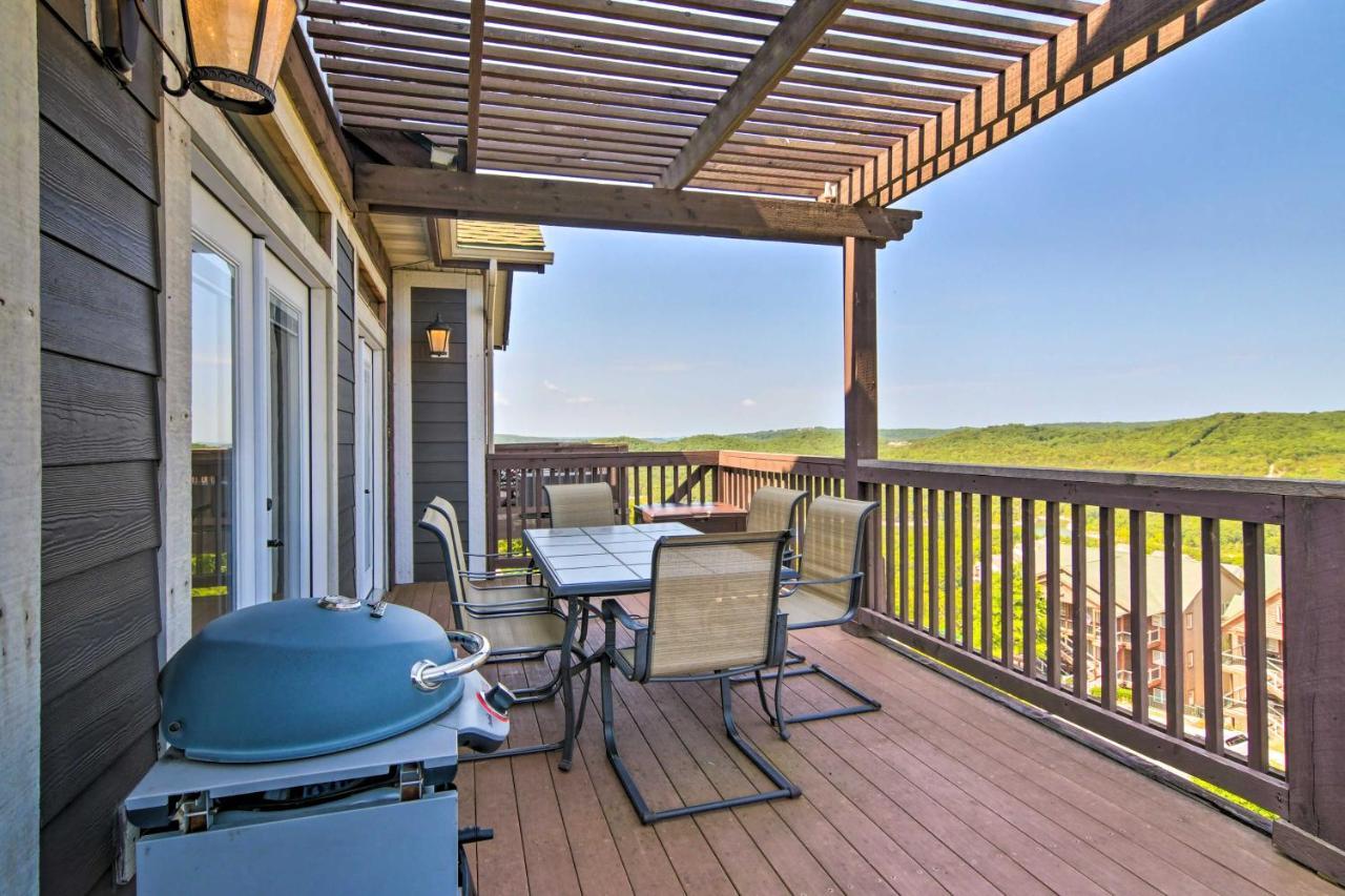 Appartamento Luxe Branson Retreat With Mtn Views And Pool Access! Esterno foto