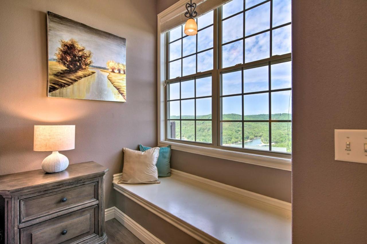 Appartamento Luxe Branson Retreat With Mtn Views And Pool Access! Esterno foto